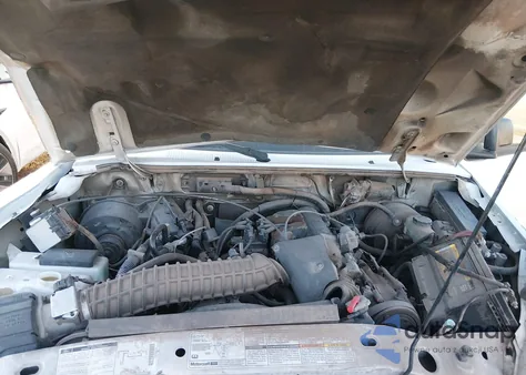 2000 Ford Ranger Xlt from USA, damaged, VIN 1FTYR10X1YPB65053